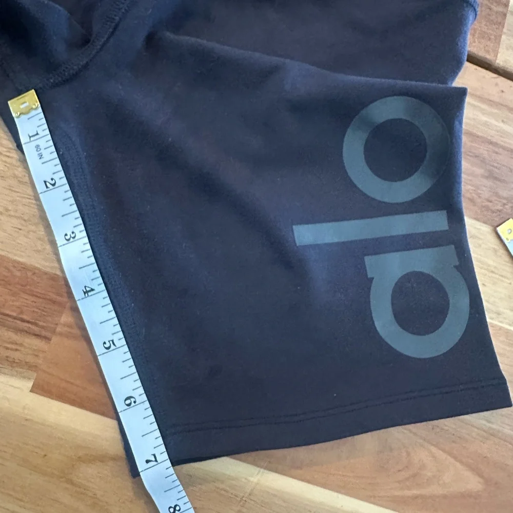 ALO Biker Shorts | Size S - Picture 4 of 8